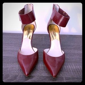 Michael Kors Professional & Chic Pumps!
